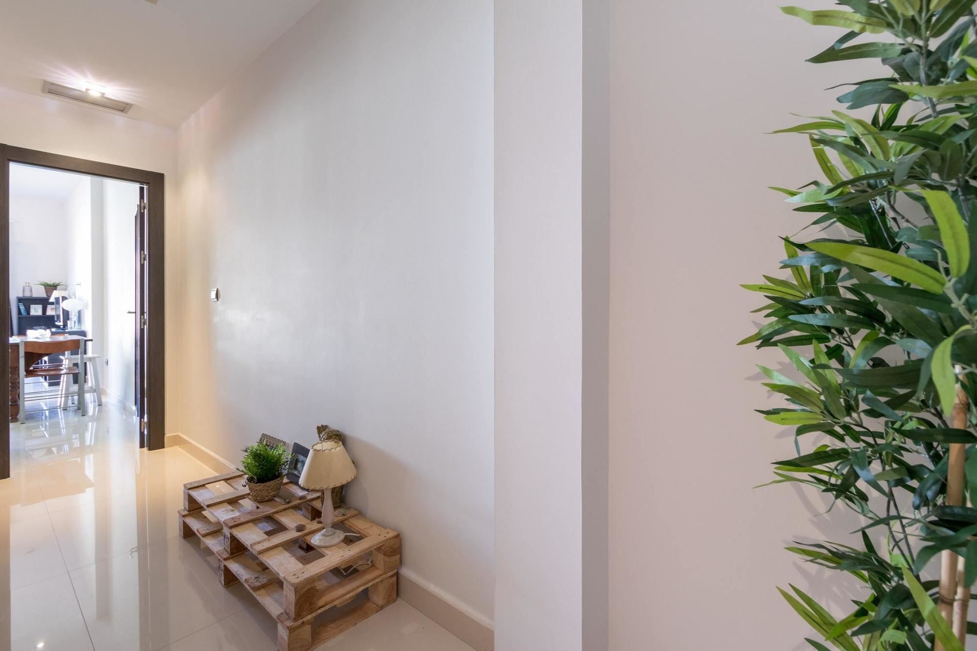 With 3 Bedrooms In Granada, With Wonderful View, Balcon * Grenade